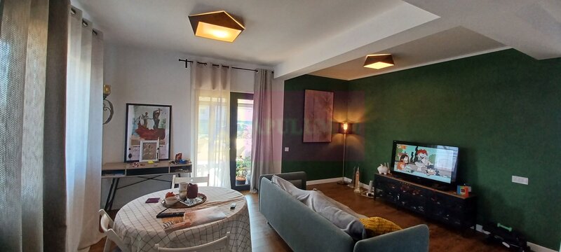 Sabareni, casa P+1+pod, 5 camere, 130 mp utili, curte 470 mp